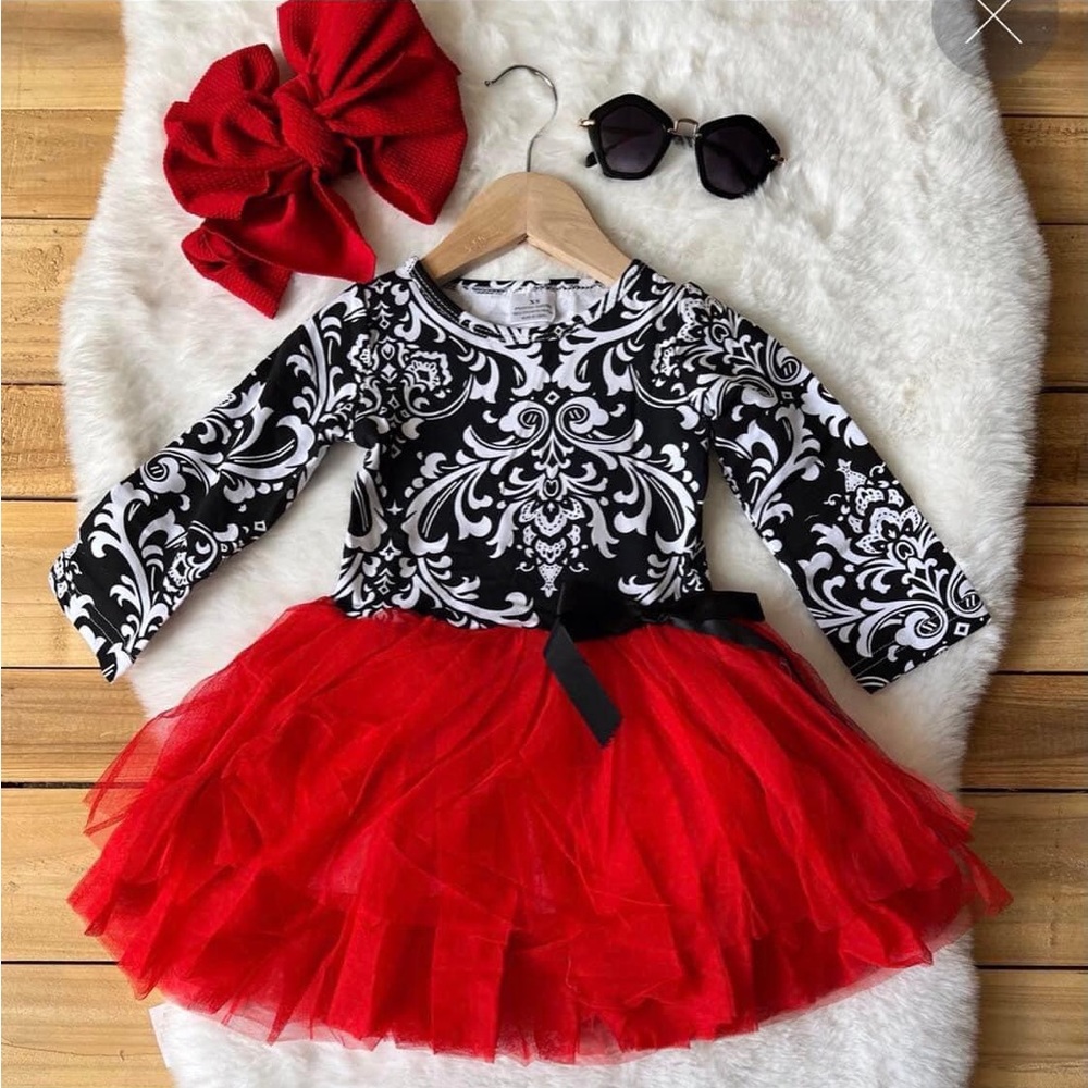 NWT Red Twirl Dress 6/7 😍
